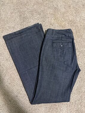 Women's Dark Wash Jeans